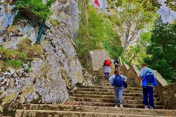 Destinos históricos y sagrados